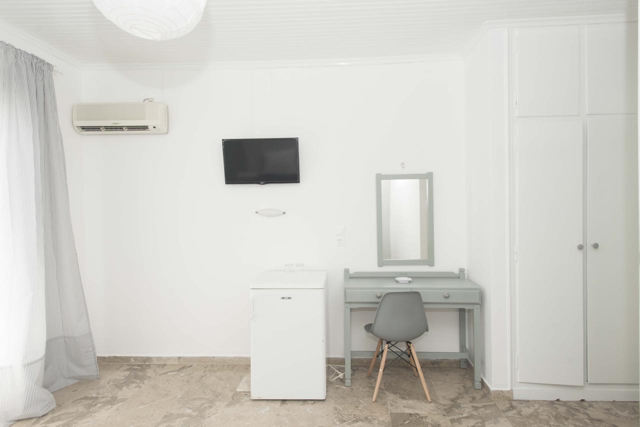 Hotel Finikas เมโธนี ภายนอก รูปภาพ